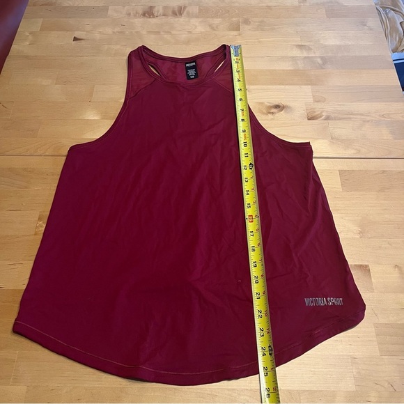 Victoria’s Secret Sport Athletic Tank Top Burgundy Red Mesh Size S Gym - Picture 8 of 8